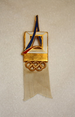 国际奥委会纪念胸章