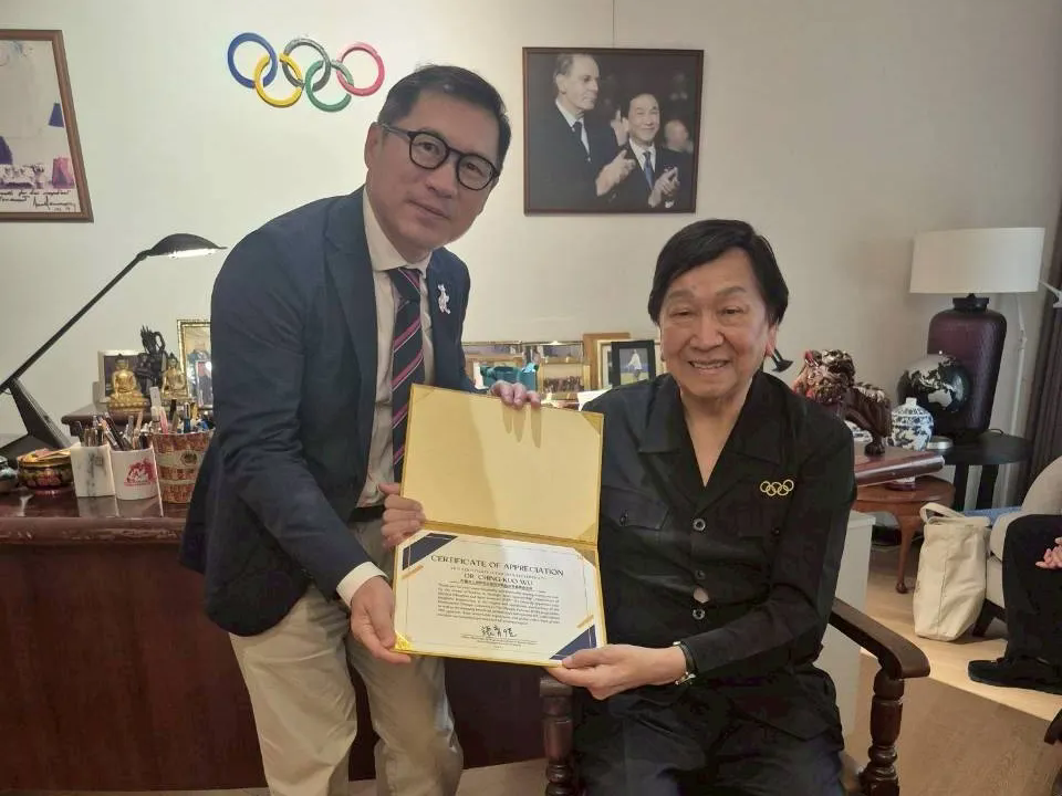 馆长新闻 | 台师大EMI课程“运动赞助策略研究”师生校外参访前国际奥委会执行委员吴经国先生